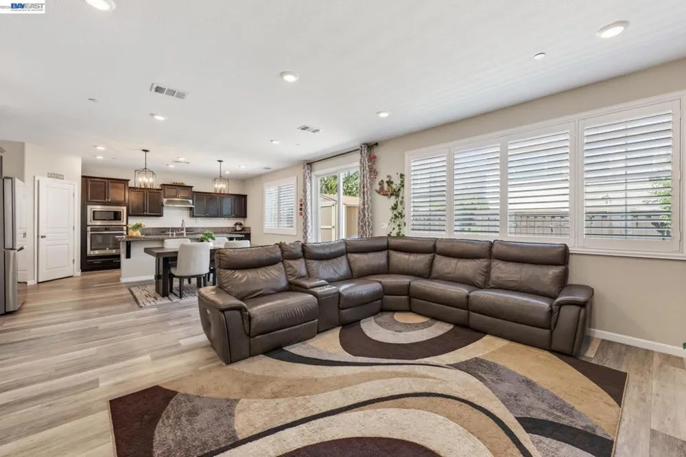 455 Leonardo Way Mountain House, CA 95391