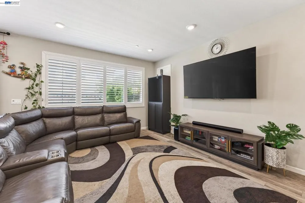455 Leonardo Way Mountain House, CA 95391