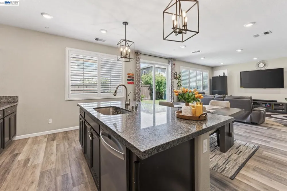 455 Leonardo Way Mountain House, CA 95391