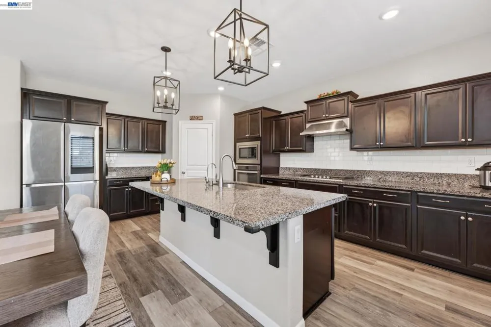455 Leonardo Way Mountain House, CA 95391