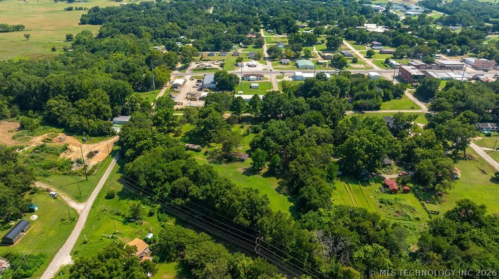 220 Collins Stonewall, OK 74871