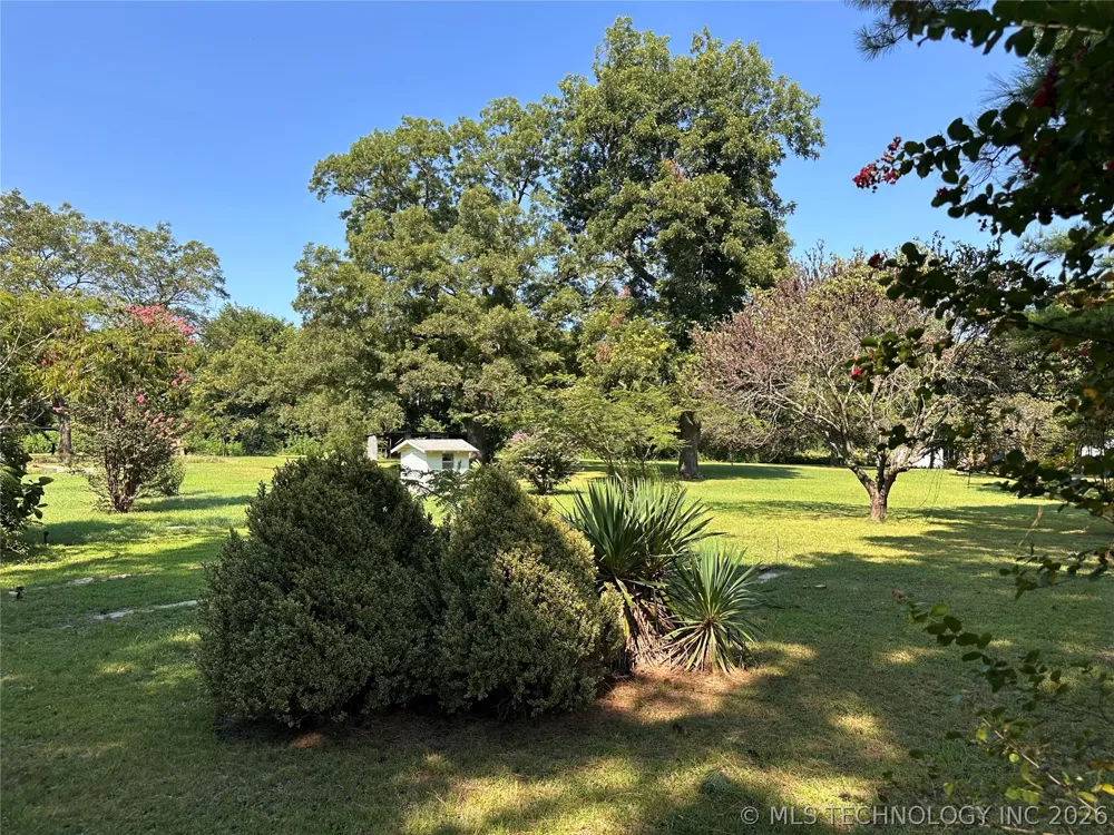 220 Collins Stonewall, OK 74871