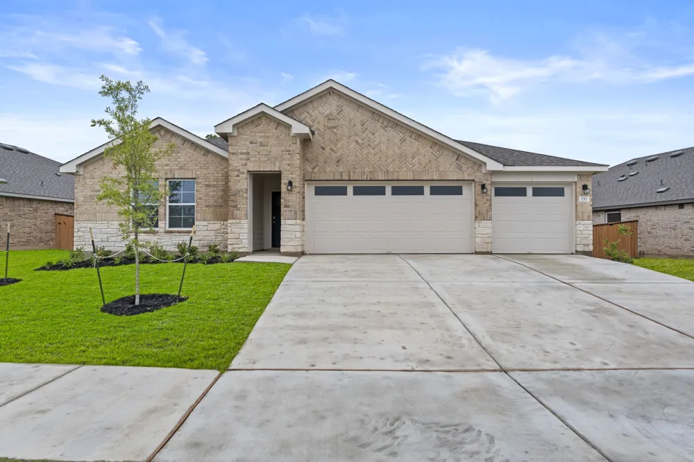 252 Rivers Edge Drive