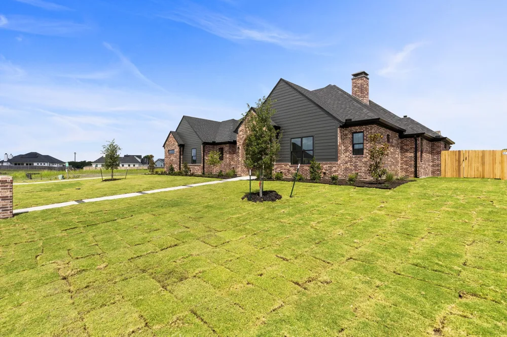 132 Paddle Boat Court Robinson, TX 76706
