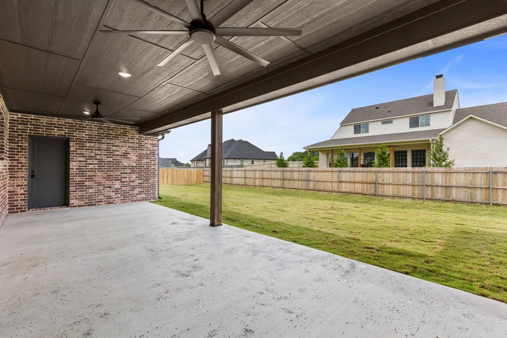 132 Paddle Boat Court Robinson, TX 76706