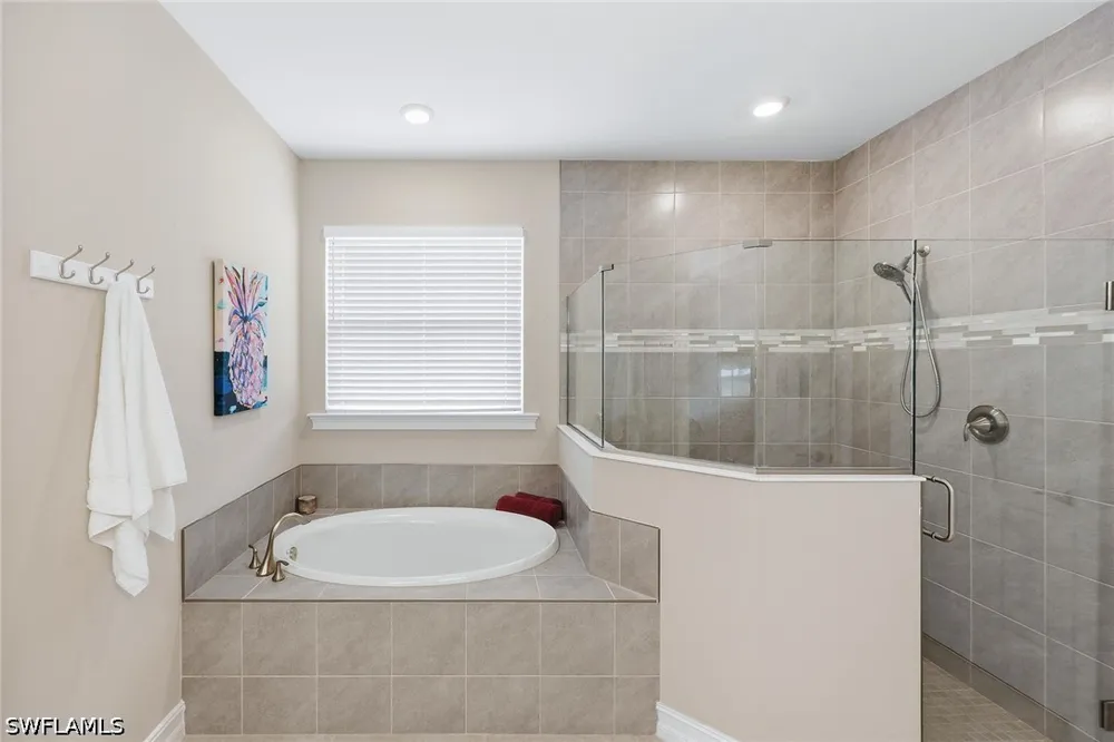 Ensenada Drive Naples, FL 34114