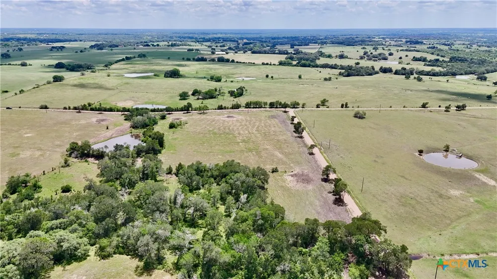 2340 Langdon Road Weimar, TX 78962