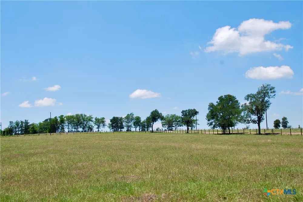 2340 Langdon Road Weimar, TX 78962