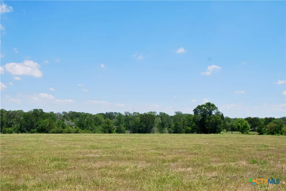 2340 Langdon Road Weimar, TX 78962