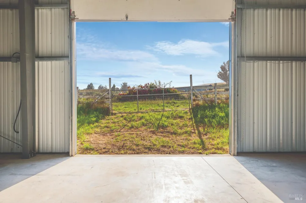 6370 Bloomfield Road Petaluma, CA 94952