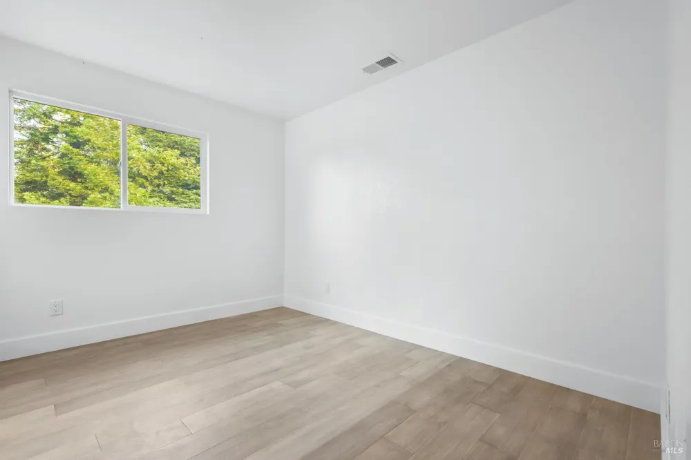 6370 Bloomfield Road Petaluma, CA 94952