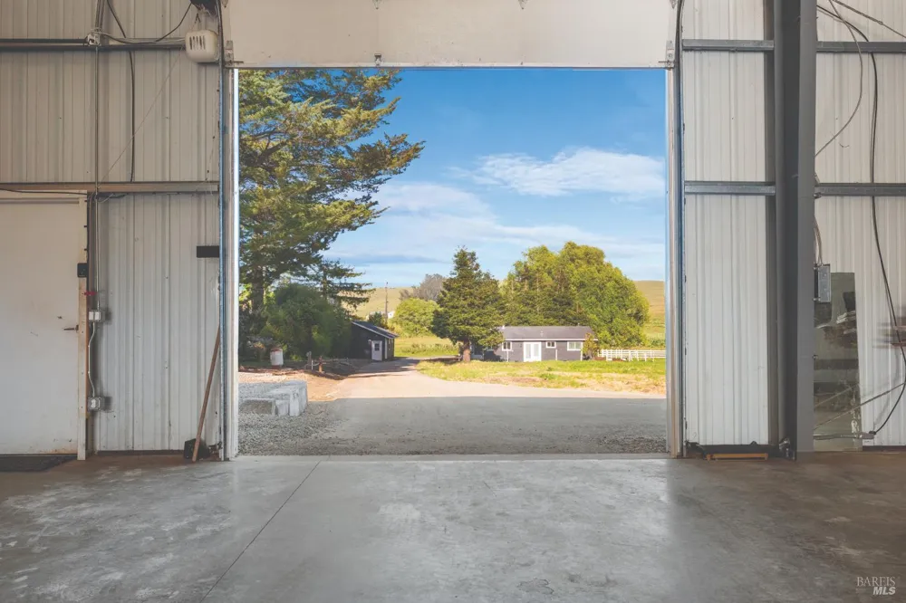 6370 Bloomfield Road Petaluma, CA 94952
