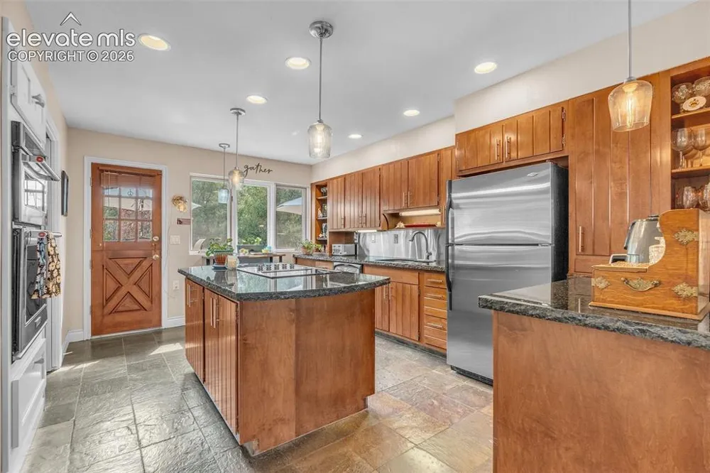 7815 Red Rock Circle Larkspur, CO 80118