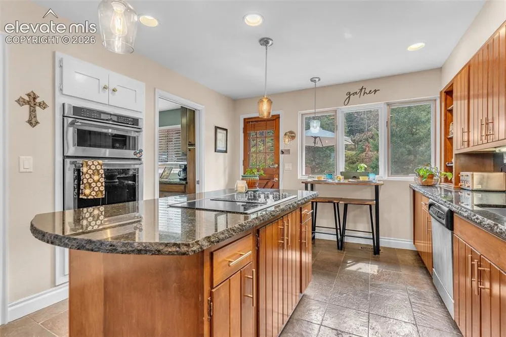 7815 Red Rock Circle Larkspur, CO 80118