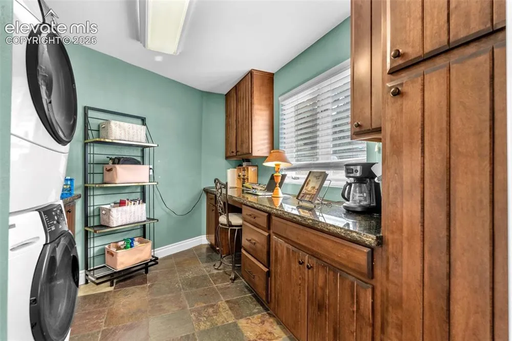 7815 Red Rock Circle Larkspur, CO 80118