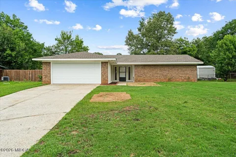 109 Monteigo Court