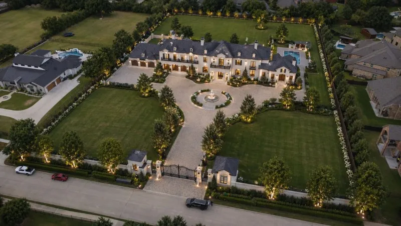805 W Murphy Road Colleyville, TX 76034