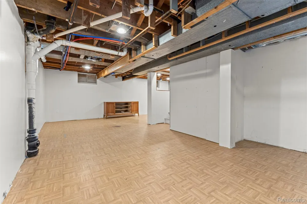 450 Denwood Street Dearborn City, MI 48128