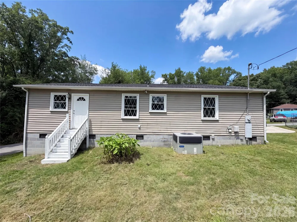 313 Black Street Cherryville, NC 28021