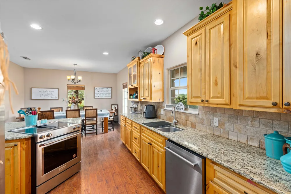 1797 FM 1026 Coleman, TX 76834