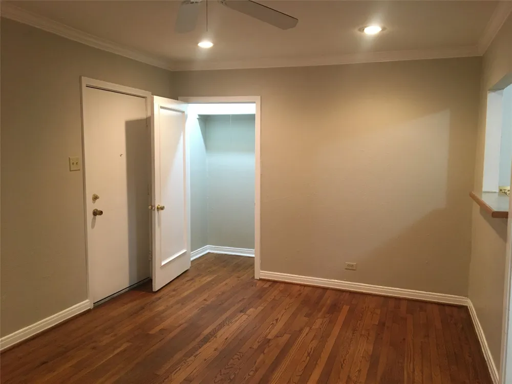 5104 Hall Street Dallas, TX 75235