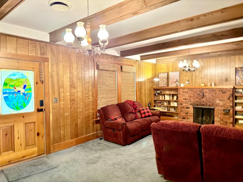 607 W Fox Street Caldwell, TX 77836