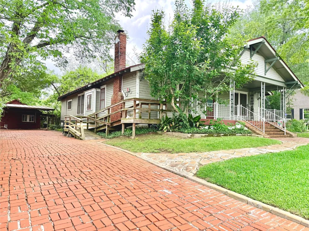 607 W Fox Street Caldwell, TX 77836
