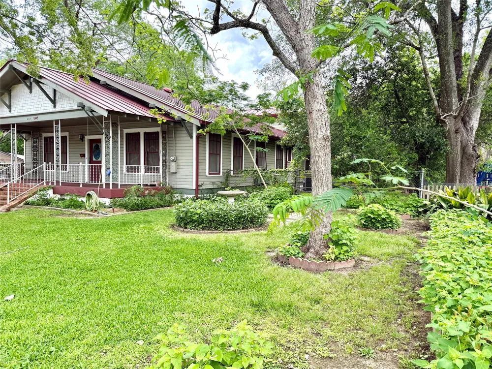 607 W Fox Street Caldwell, TX 77836