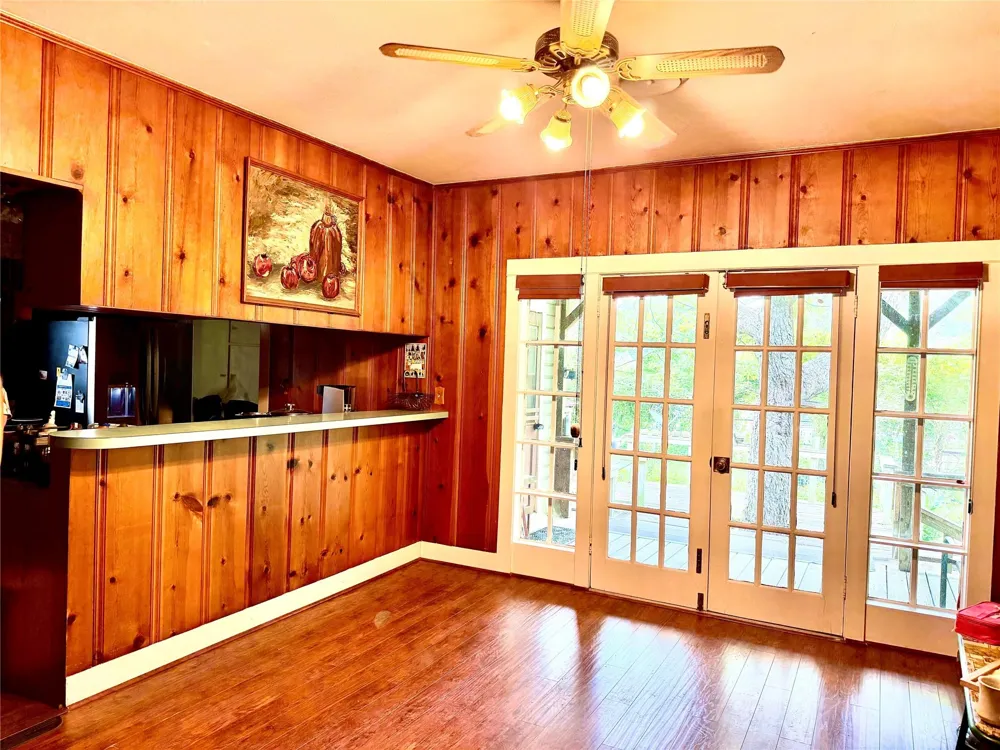 607 W Fox Street Caldwell, TX 77836