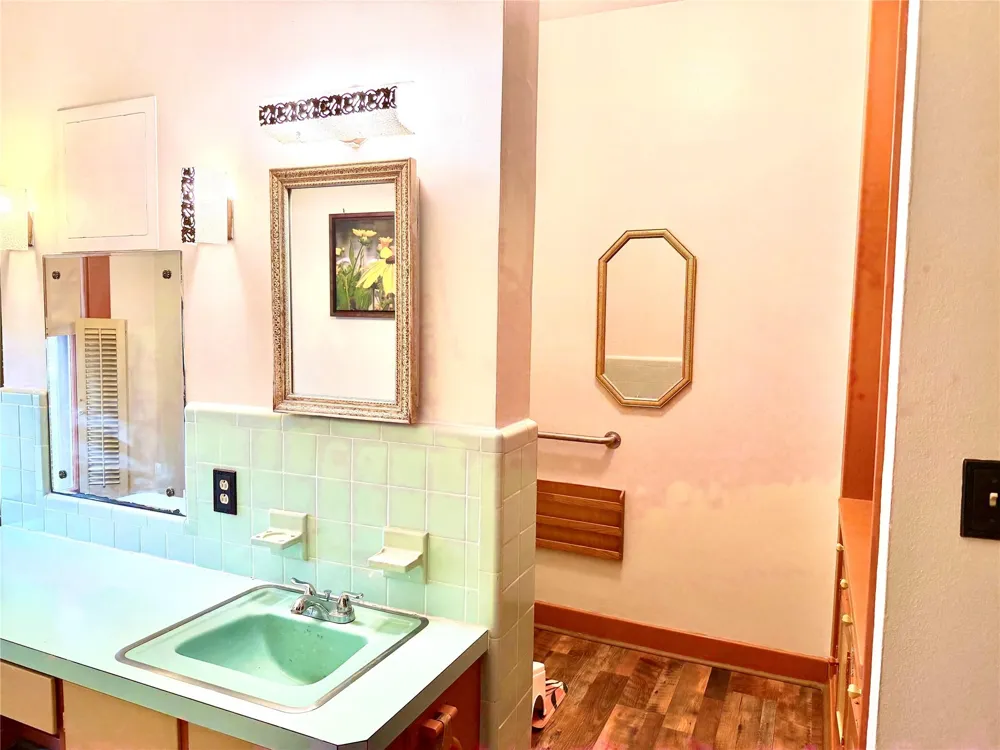 607 W Fox Street Caldwell, TX 77836