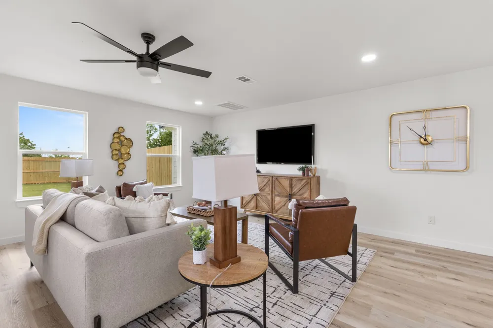516 Paso Fino Street #101 Robinson, TX 76706