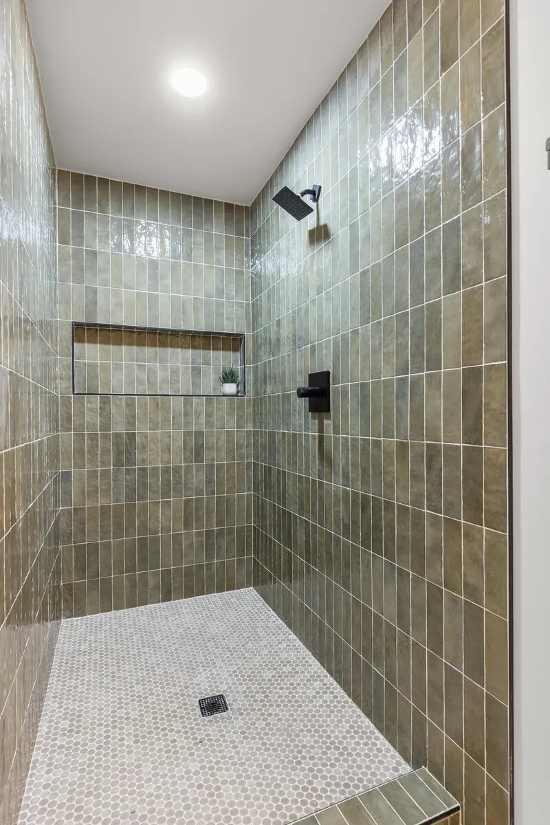 516 Paso Fino Street #101 Robinson, TX 76706