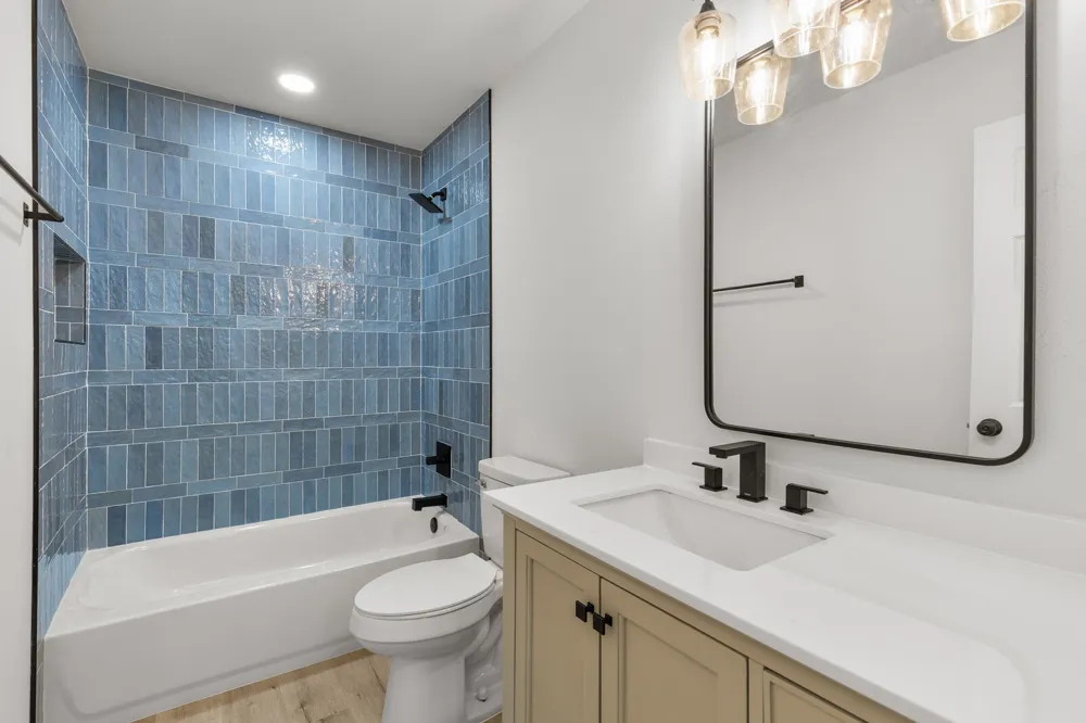516 Paso Fino Street #101 Robinson, TX 76706
