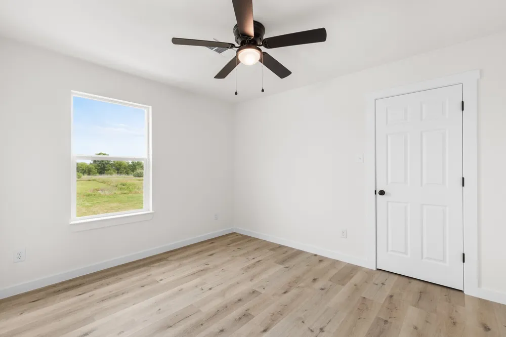 516 Paso Fino Street #101 Robinson, TX 76706