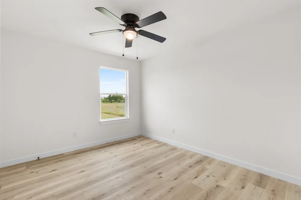 516 Paso Fino Street #101 Robinson, TX 76706