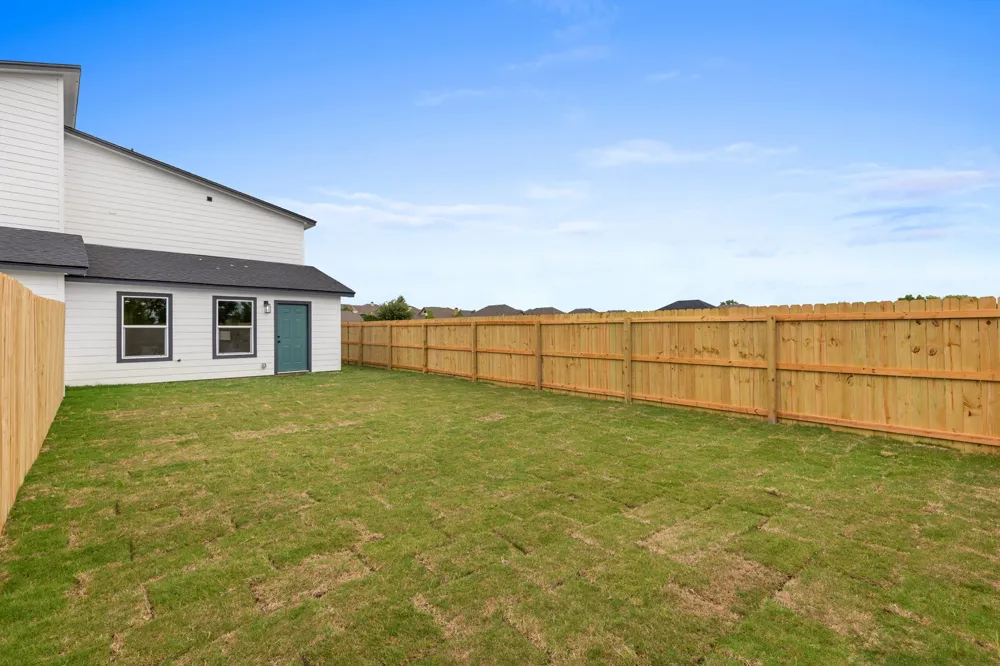 516 Paso Fino Street #101 Robinson, TX 76706
