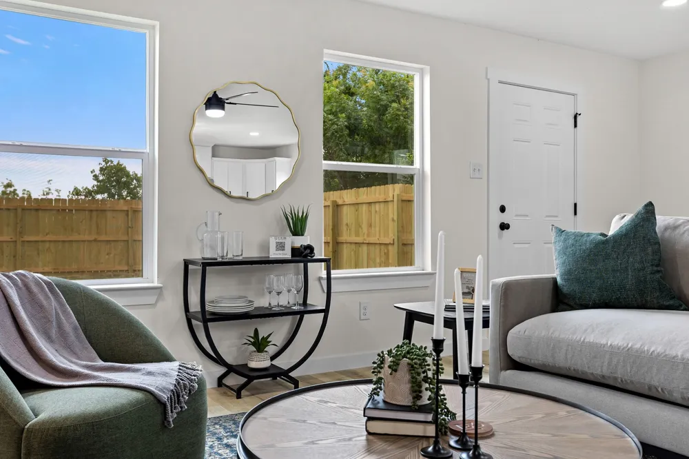 516 Paso Fino Street #102 Robinson, TX 76706