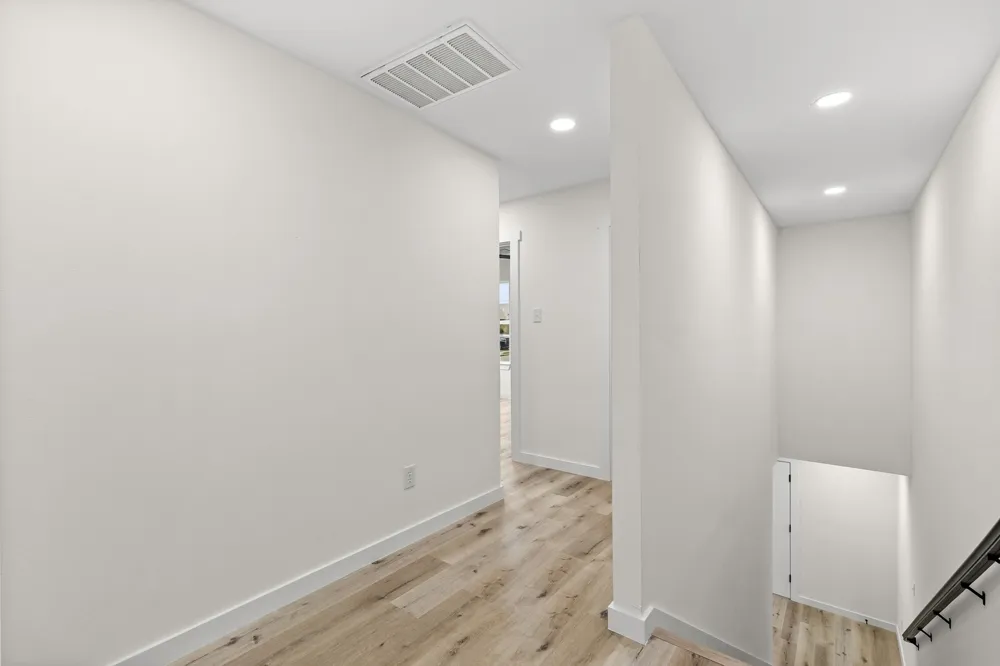 516 Paso Fino Street #102 Robinson, TX 76706