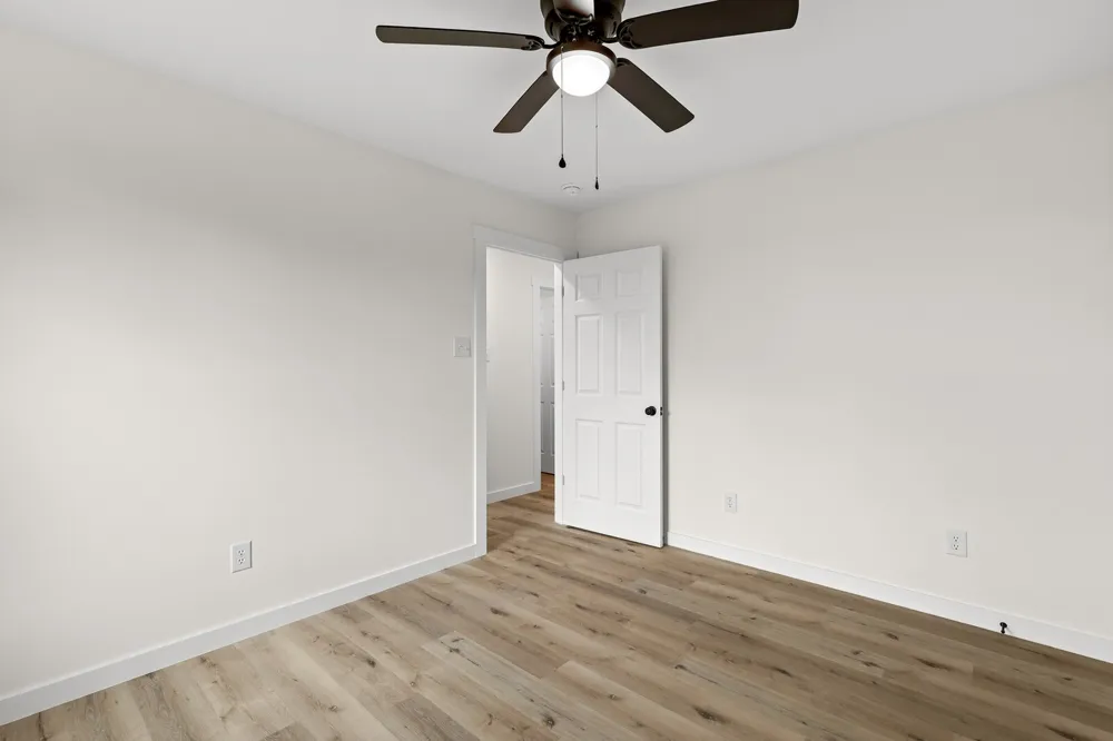 516 Paso Fino Street #102 Robinson, TX 76706