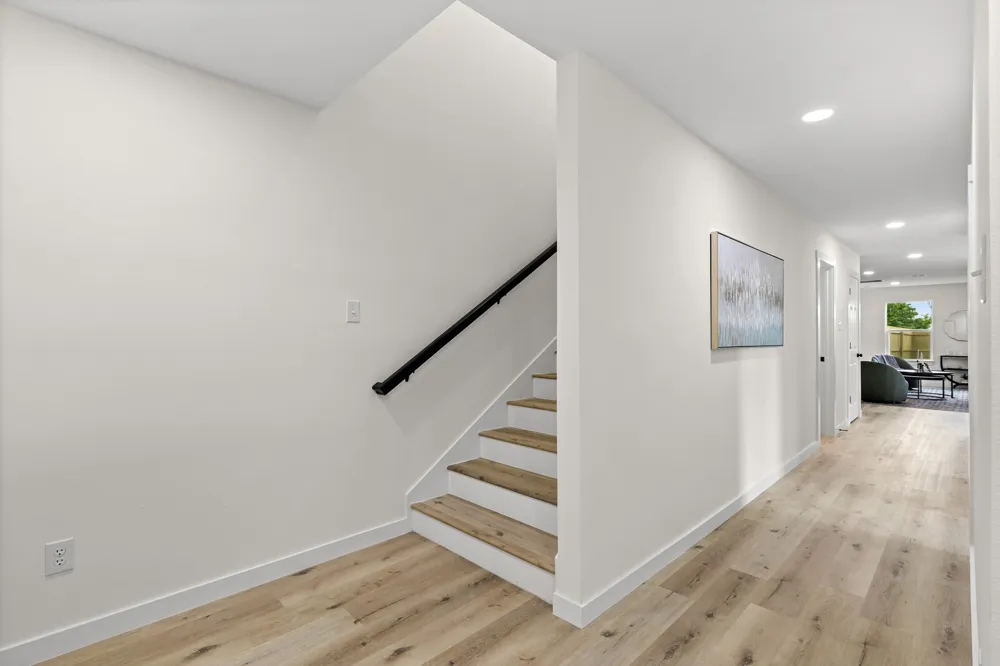 516 Paso Fino Street #102 Robinson, TX 76706
