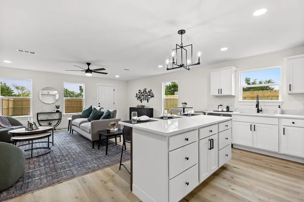 516 Paso Fino Street #102 Robinson, TX 76706