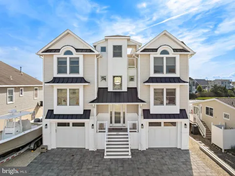 1487 PAUL BOULEVARD