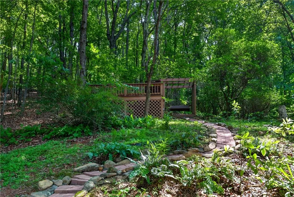 113 Lucerne Place Sautee Nacoochee, GA 30571