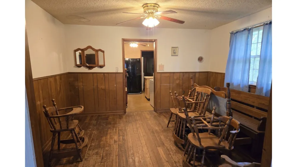 200 SE Avenue F Childress, TX 79201