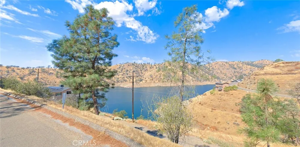 28075 Sky Harbour Road Friant, CA 93626