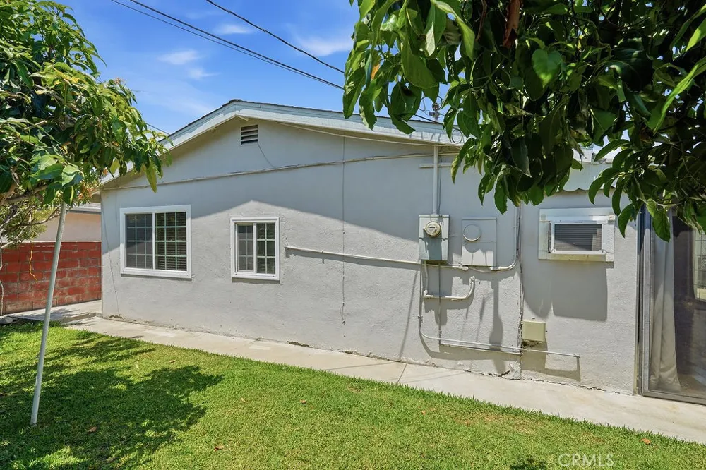 2224 Delnice Avenue El Monte, CA 91732