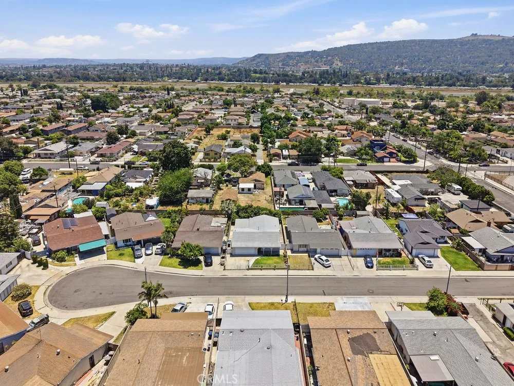 2224 Delnice Avenue El Monte, CA 91732
