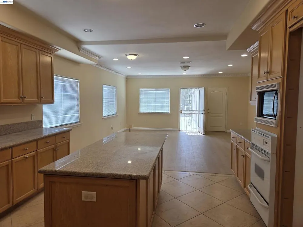 3229 Angelus Ave Rosemead, CA 91770