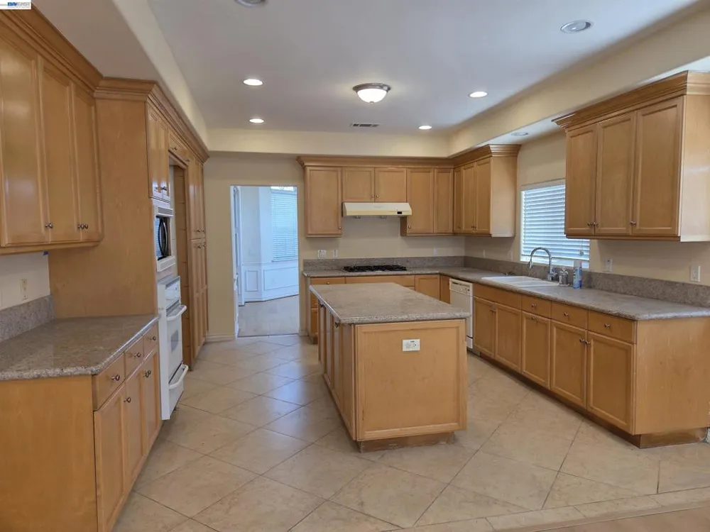 3229 Angelus Ave Rosemead, CA 91770