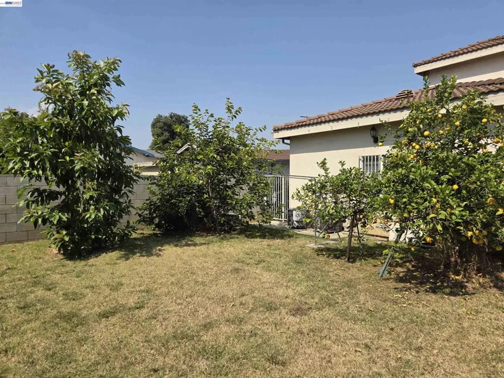 3229 Angelus Ave Rosemead, CA 91770